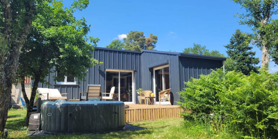 cottage-jacuzzi-web