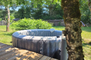 jacuzzi-cottage-web