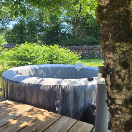 jacuzzi-cottage-web